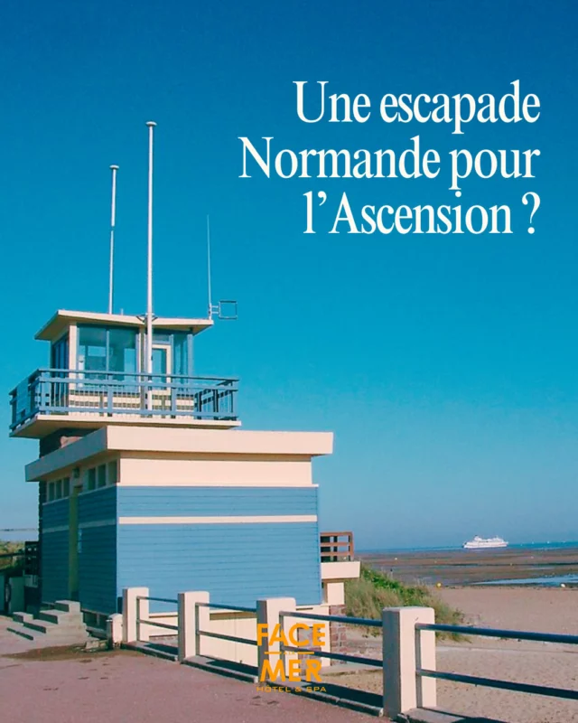 🌿 Et si vous profitiez de l’Ascension pour vous ressourcer ? 🌞  Un grand week-end en perspective, et une belle occasion de s’évader…  À Face à la mer, le programme est tout trouvé :
✨ Petits déjeuners gourmands
🌊 Balades pieds nus sur la plage
💆‍♀️ Parenthèses bien-être au spa
🍃 Moments de calme, entre nature et horizon  Que vous veniez en amoureux, en solo ou en famille, chaque instant ici vous reconnecte à l’essentiel. Loin du tumulte, tout près de vous.  📅 Il reste quelques disponibilités pour le pont de l’Ascension.
📲 Réservez vite votre escapade made in Franceville !  #FaceÀLaMer #Ascension #EscapadeNormande #HôtelNormandie #VueMer