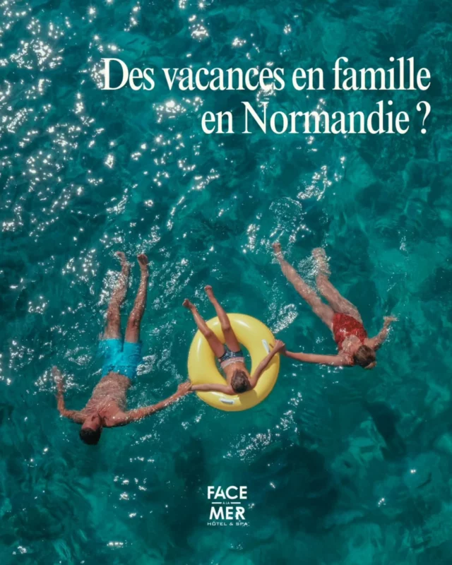 👨‍👩‍👧‍👦 Des vacances en famille en Normandie ?  Et si cet été, vous posiez vos valises à Merville-Franceville pour un séjour les pieds dans l’eau 🌊 et la tête pleine de souvenirs ? Chez Face à la mer, on a pensé à tout :
✔️ Chambres familiales confortables
✔️ Petit-déjeuner gourmand face à la mer
✔️ Accès direct à la plage
✔️ Activités nature & culture à deux pas 🐚🚲🎨  Le petit plus ? Des conseils personnalisés par Marina & Julien, vos hôtes passionnés de la région ❤️  📆 Il reste encore quelques disponibilités cet été… On vous garde une place ?
#VacancesEnFamille #NormandieEnFamille #FaceàlaMer #MadeInFranceville #BonnesVacances